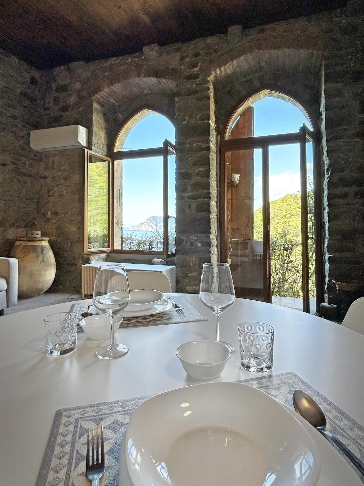 Pietra Azzurra, Newly Renovated Appartement Corniglia Buitenkant foto